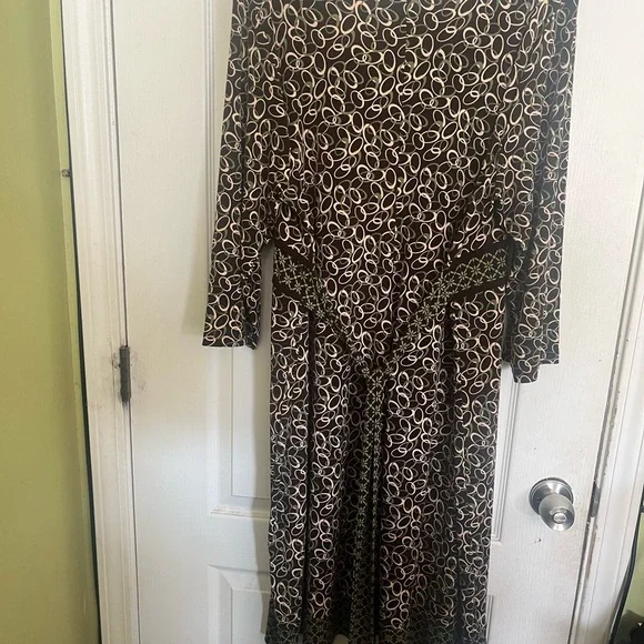 Lane Bryant Black and Cream Long Sleeve Dress - Picture 3 of 3